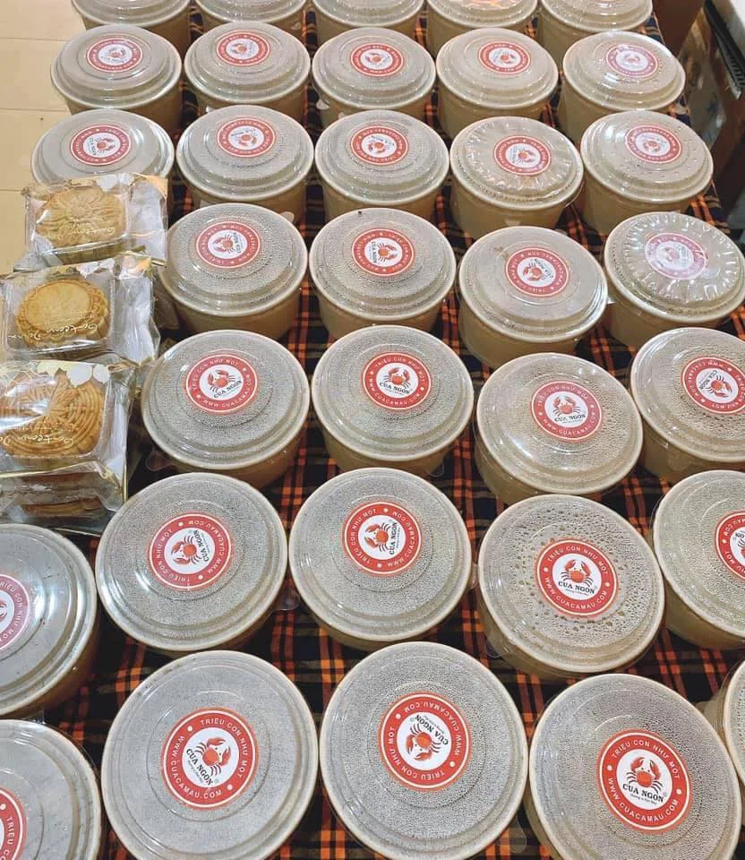 Ảnh minh họa: Bánh Trung Thu và Cơm Chiên Cua - Món quà ý nghĩa cho các con