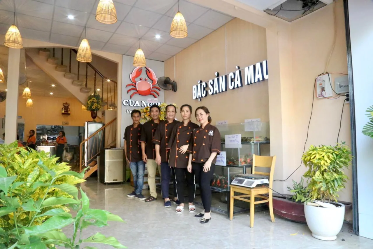 Món cua Cà Mau đặc sản được trình bày tinh tế bởi đầu bếp chuyên nghiệp