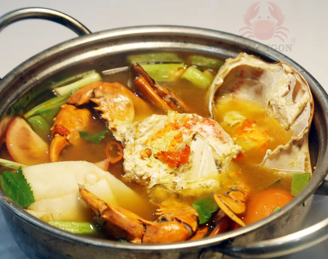 Lẩu Cua C&agrave; Mau- 03 loại lẩu cua C&agrave; Mau m&agrave; bạn n&ecirc;n thử một lần trong đời