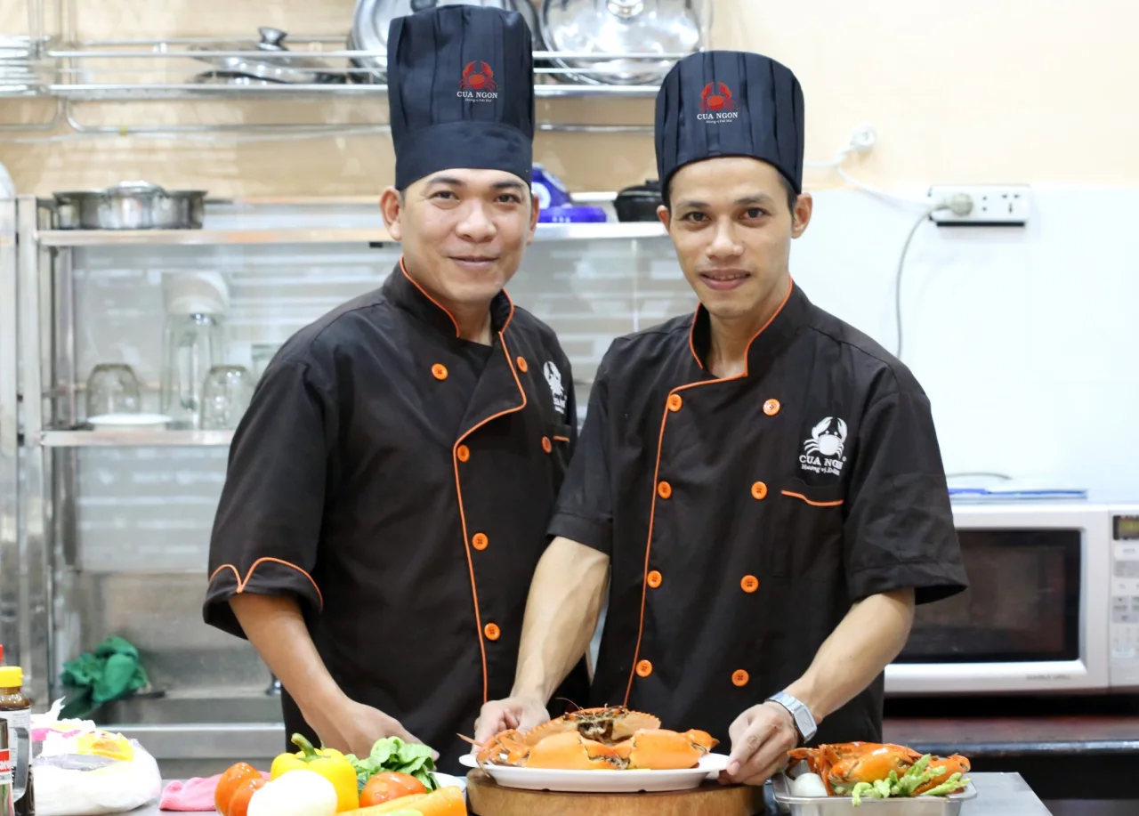 [Tuyển Dụng] Phụ Bếp Đặc Sản Cua C&agrave; Mau - L&agrave;m Ca 14h-22h Tại T&acirc;n B&igrave;nh