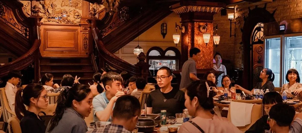 elegant neoclassical architecture at ngoc suong restaurant