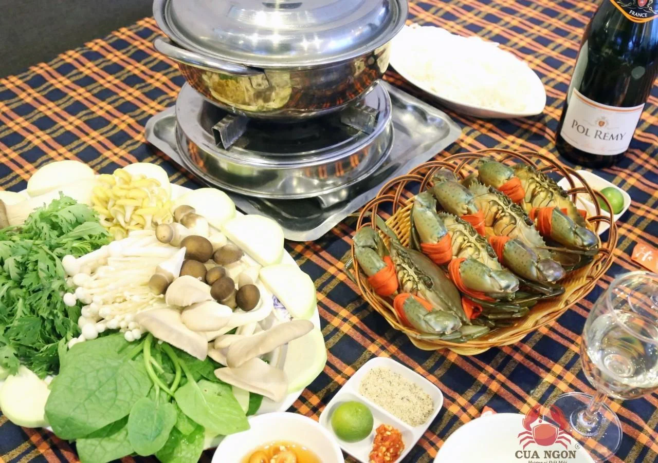 Lẩu cua riêu bầu Cà Mau