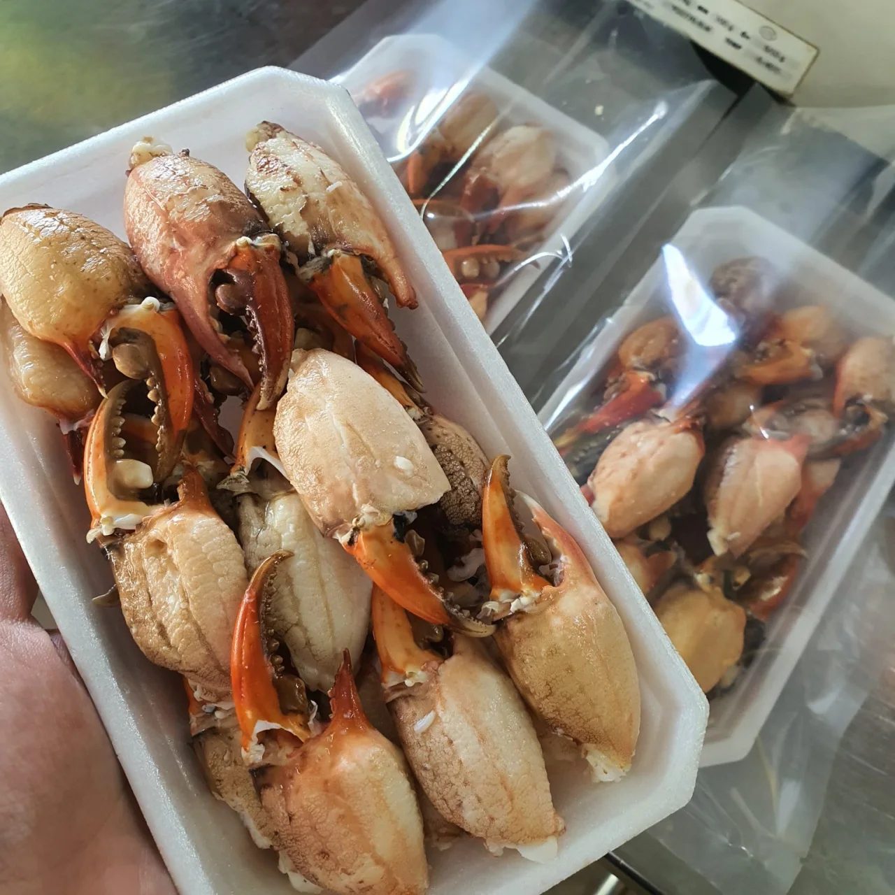 How to Pick & Store Fresh Ca Mau Crab Meat Properly