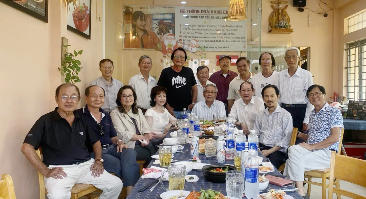 Qu&aacute;n Cua Ngon 250 Nguyễn Th&aacute;i B&igrave;nh qu&aacute;n cua ngon nhất S&agrave;i G&ograve;n